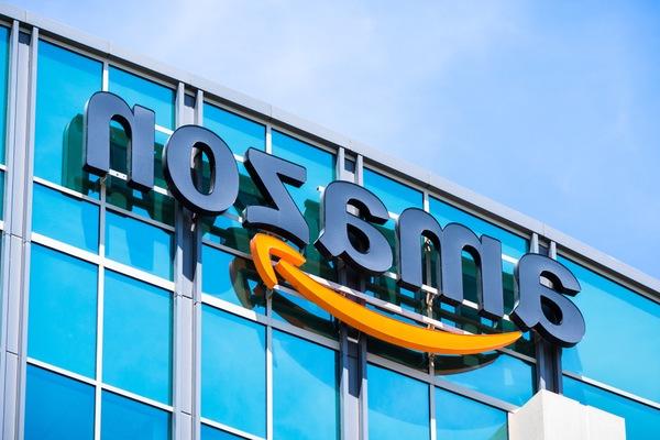 Amazon is Hiring hundreds of full-time jobs at its Deltona, Florida Fulfillment Center